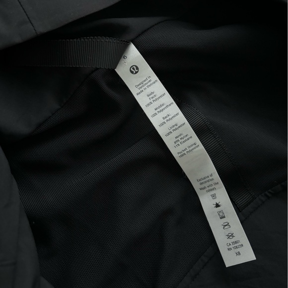 Rebel Waterproof Rain Jacket Lululemon Size 6 - Picture 4 of 4